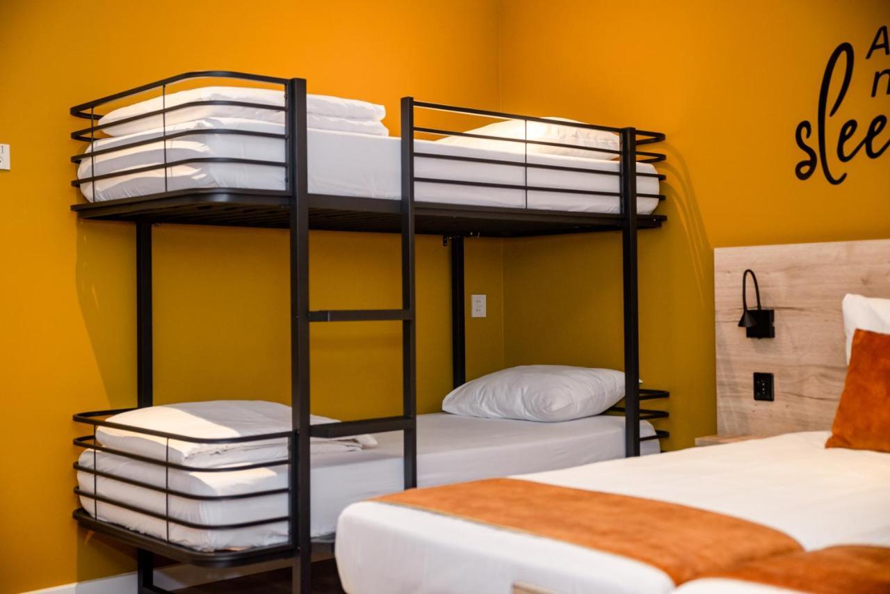 Hotel Onder De Linden Роден Екстер'єр фото