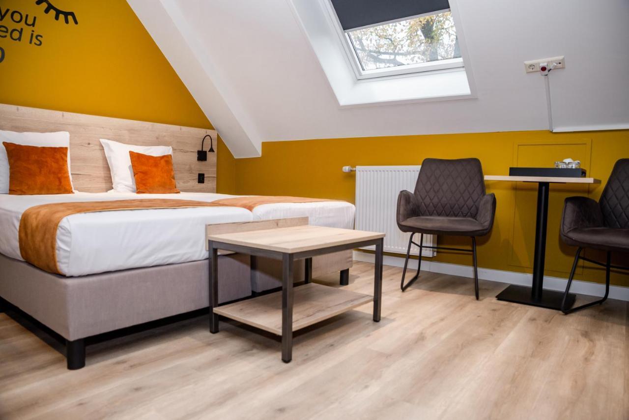 Hotel Onder De Linden Роден Екстер'єр фото