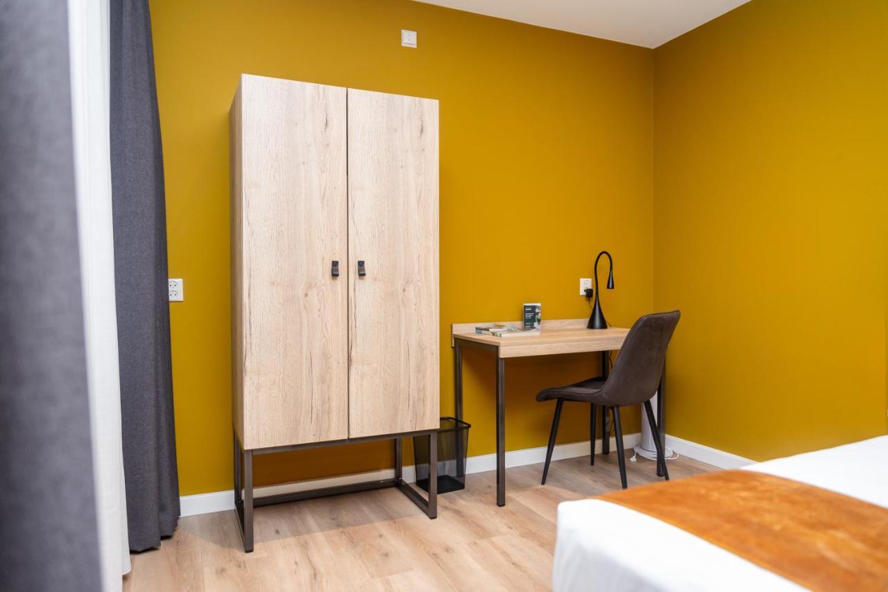 Hotel Onder De Linden Роден Екстер'єр фото