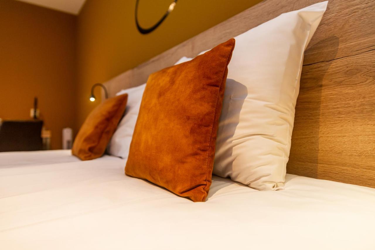 Hotel Onder De Linden Роден Екстер'єр фото