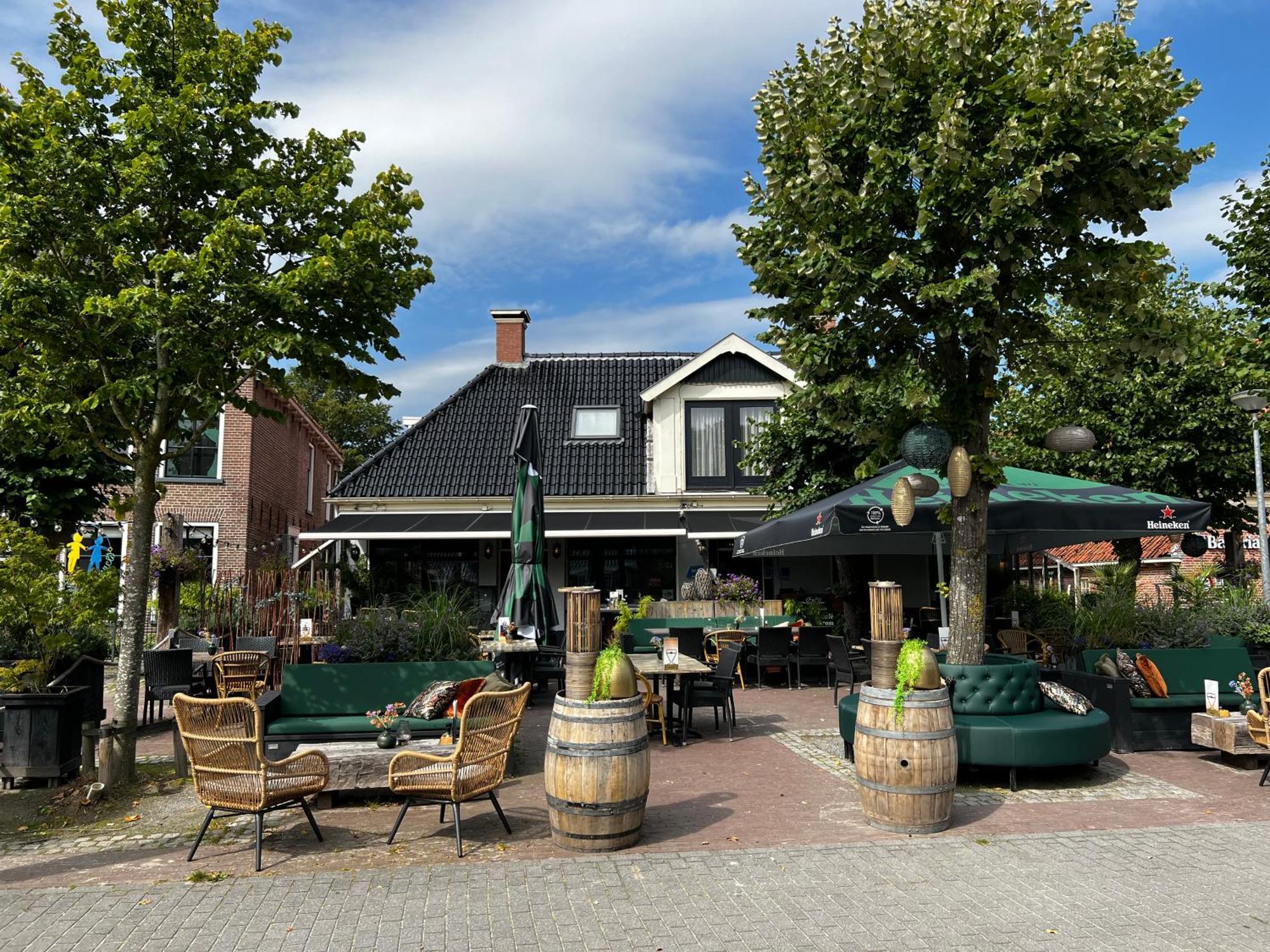 Hotel Onder De Linden Роден Екстер'єр фото