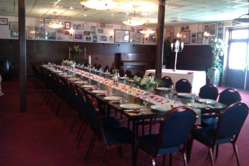 Hotel Onder De Linden Роден Екстер'єр фото